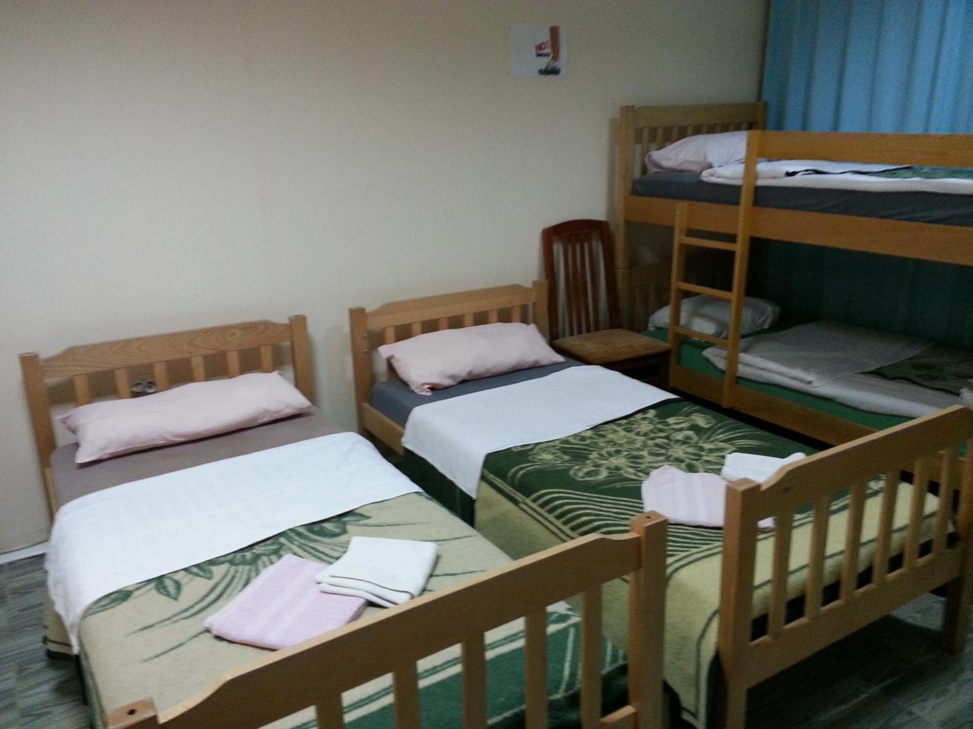 سكوبجي Motel Le Village الغرفة الصورة
