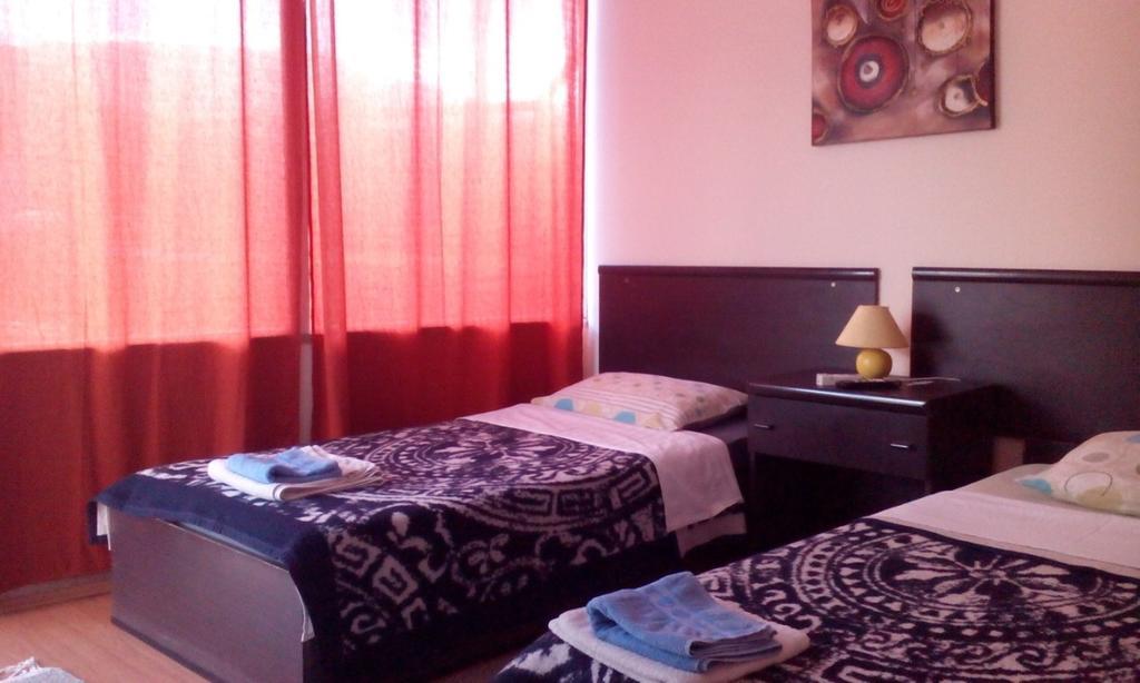 سكوبجي Motel Le Village الغرفة الصورة